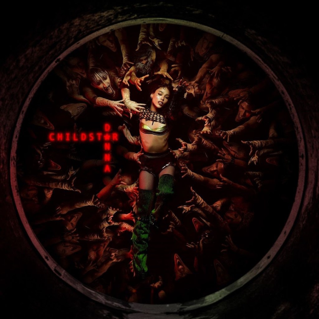 Música: DANNA PAOLA SE REINTRODUCE COMO DANNA Y REVELA SU VERDADERO SER EN SU NUEVO ÁLBUM&nbsp;«CHILDSTAR»