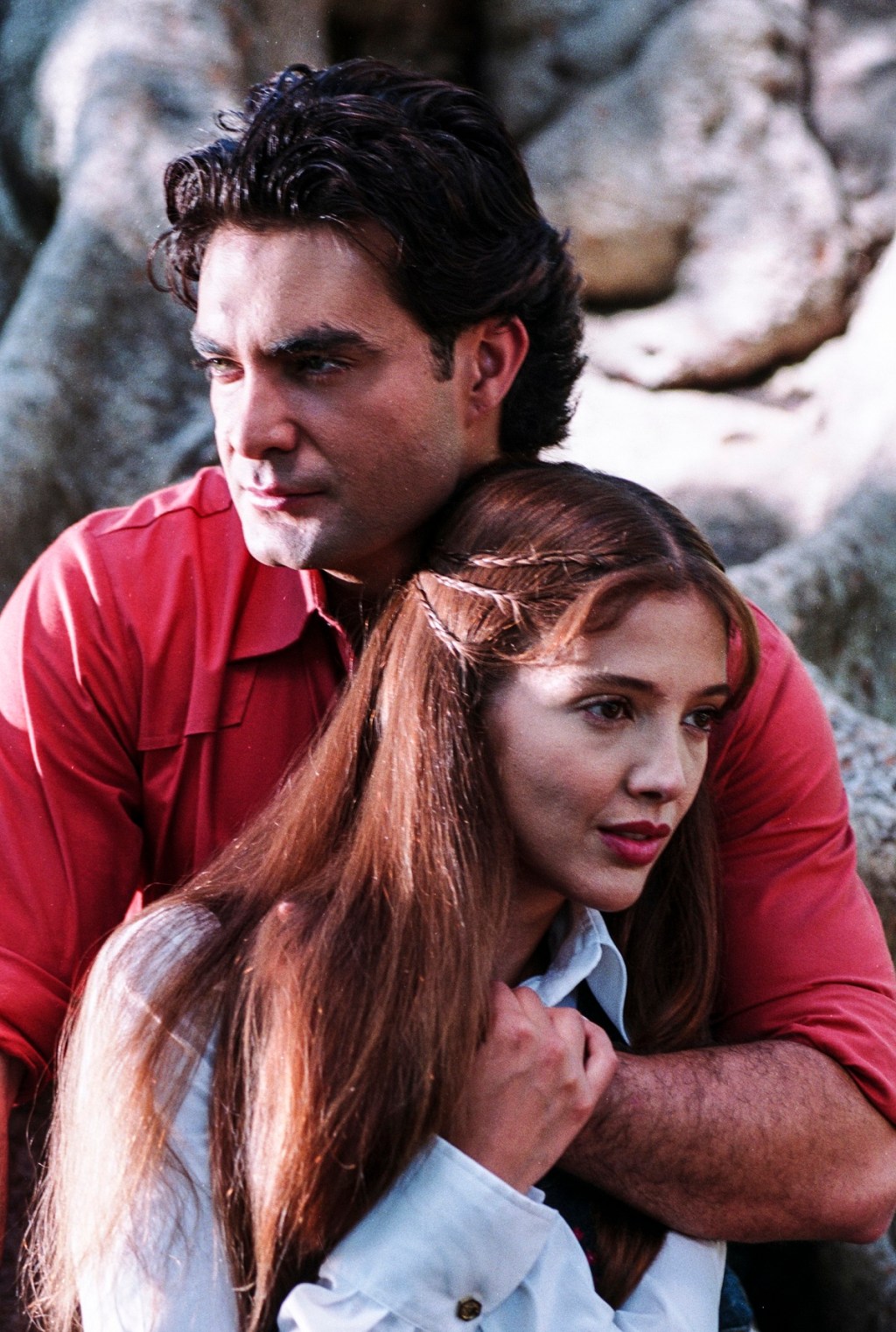 Televisión: TÚ O NADIE Y EL MANANTIAL POR&nbsp;TLNOVELAS