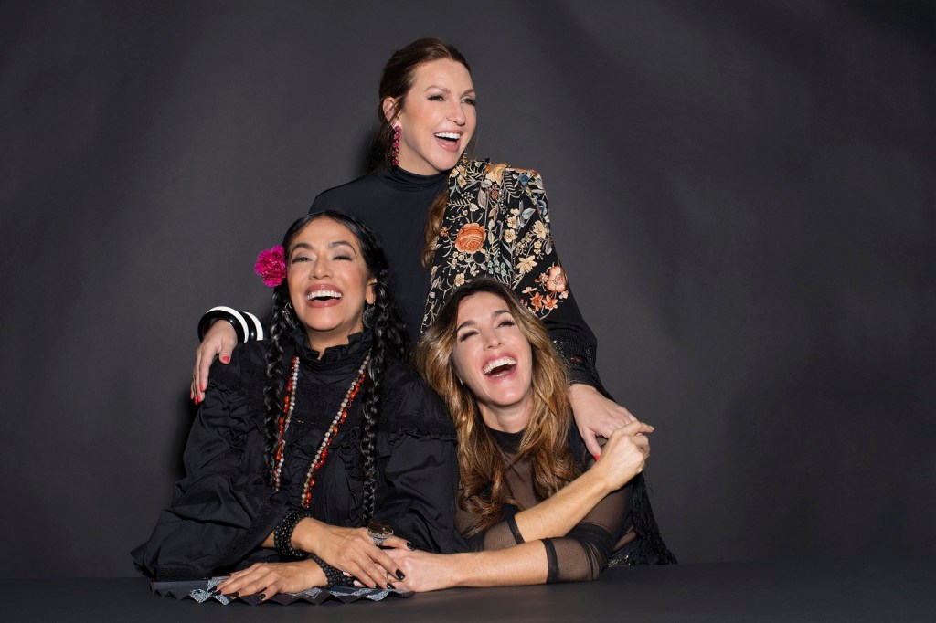 Música: VUELVE EL PROYECTO GANADOR DEL LATIN GRAMMY A MEJOR ÁLBUM FOLCLÓRICO CON «RAIZ, NUNCA ME FUÍ» UN EP CON&nbsp;CORAZÓN