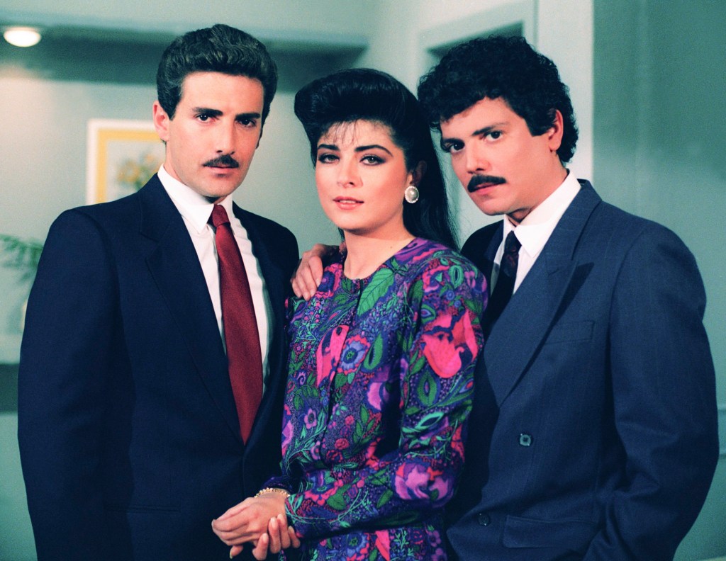 Televisión:  SIMPLEMENTE MARIÁ POR&nbsp;TLNOVELAS