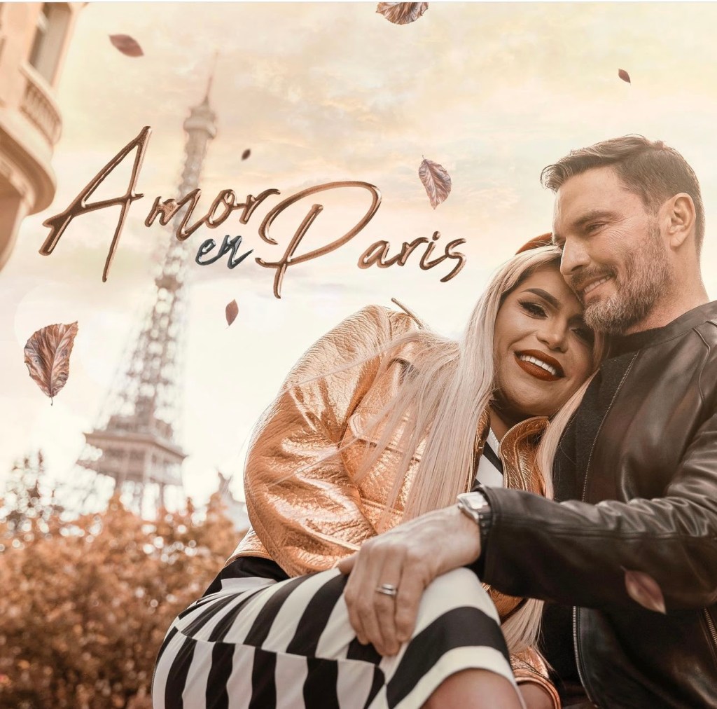 Noticias: WENDY JULIÁN GIL LANZAN VIDEOCLIP «UN AMOR VIEJO EN&nbsp;PARÍS»
