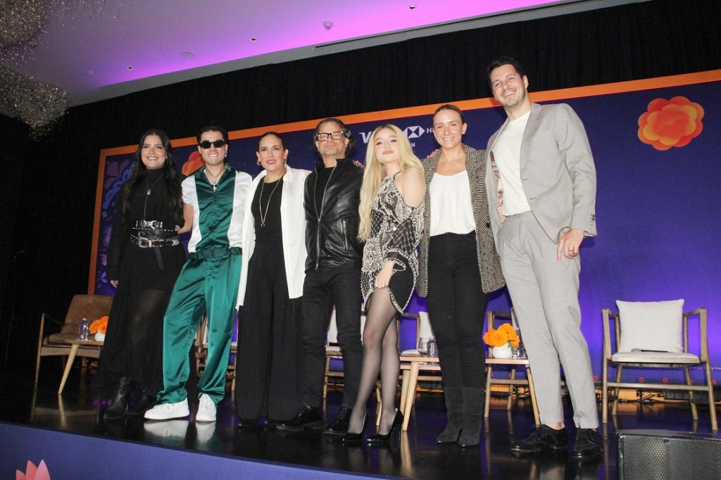 Noticias: ANGÉLICA VALE, CHACHO GAYTÁN, KAROL SEVILLA, MARIO BAUTISTA, SOFÍA GARZA Y CARLOS GATICA PRESENTARON EN CONFERENCIA DE PRENSA “COCO EN CONCIERTO: UNA FIESTA PARA&nbsp;RECORDAR”