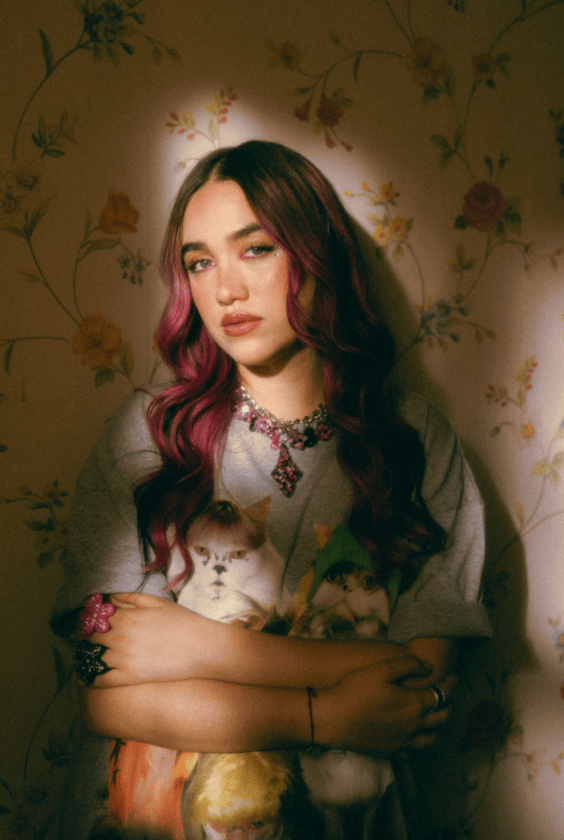 Música: ELA TAUBERT ANUNCIA SU ÁLBUM DEBUT ‘PREGUNTAS A LAS 11:11’ Y LANZA EL PRIMER ADELANTO, “¿CÓMO HACES?”