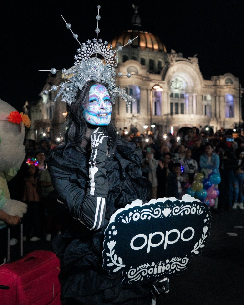 Actualidad: OPPO BRILLÓ ENTRE CULTURA Y TRADICIÓN EN SU PRIMERA PARTICIPACIÓN EN EL DESFILE DE CATRINAS EN&nbsp;CDMX