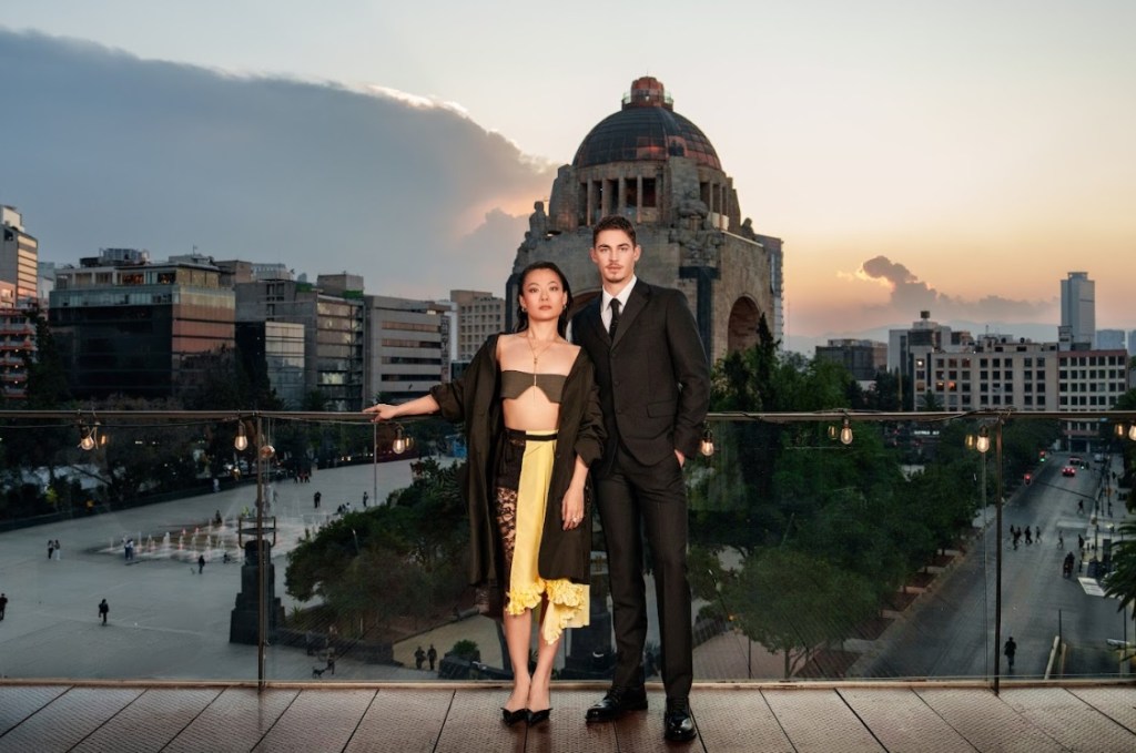 Series: ELEMENTAL, MI QUERIDO CHILANGO: EL TALENTO DE EL JOVEN SHERLOCK CELEBRA EN LA CIUDAD DE MÉXICO EL PRÓXIMO ESTRENO DE LA SERIE DE PRIME&nbsp;VIDEO